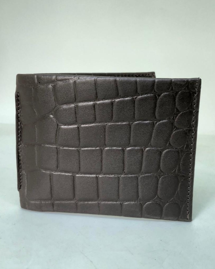 Leather embossed wallet brown