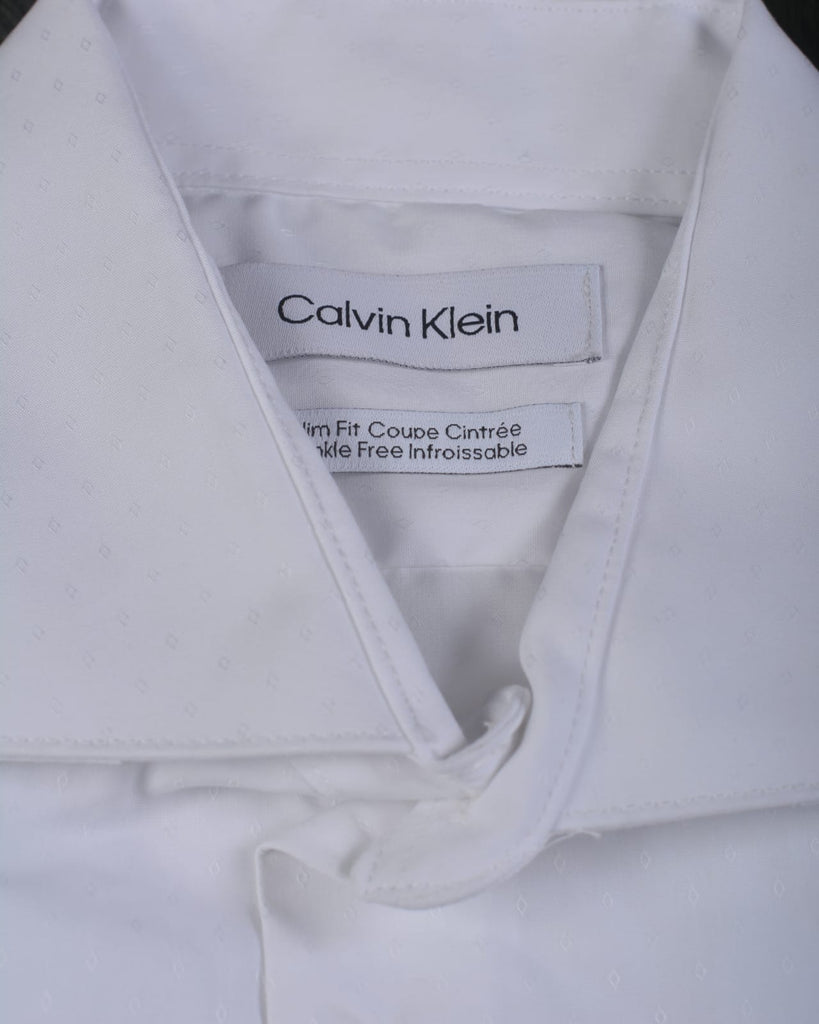 Calvin Klein Slim Fit Coupe Cintree Wrinkle Free | handsandhead